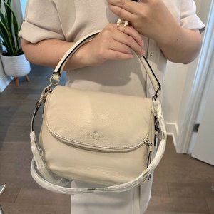 (NWT)kate spade NEW YORK small devin pebble leather bag/crossbody saddle bag
